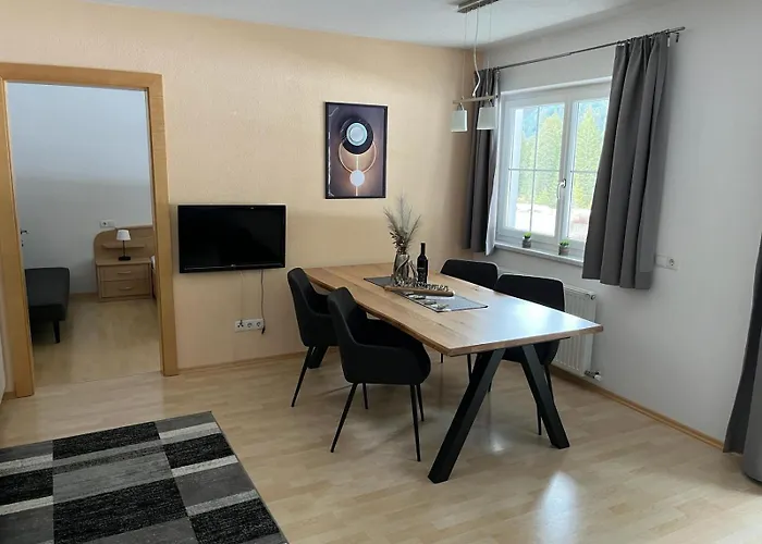 Ferienwohnung Hoellrigl